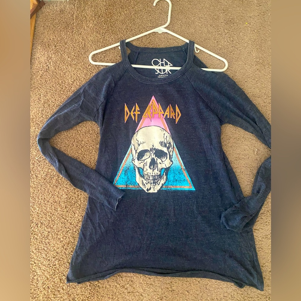 Long sleeve Cold Shoulder Band tee